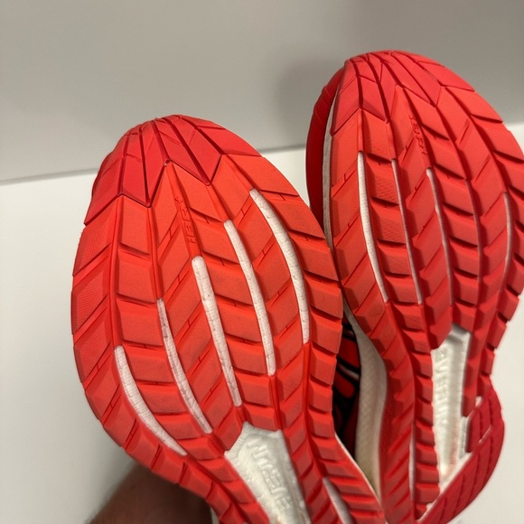 Saucony Women’s Triumph Iso 4 Vizi Red/Blk/Wht [S10413-2] Size 8.5 - Picture 14 of 16